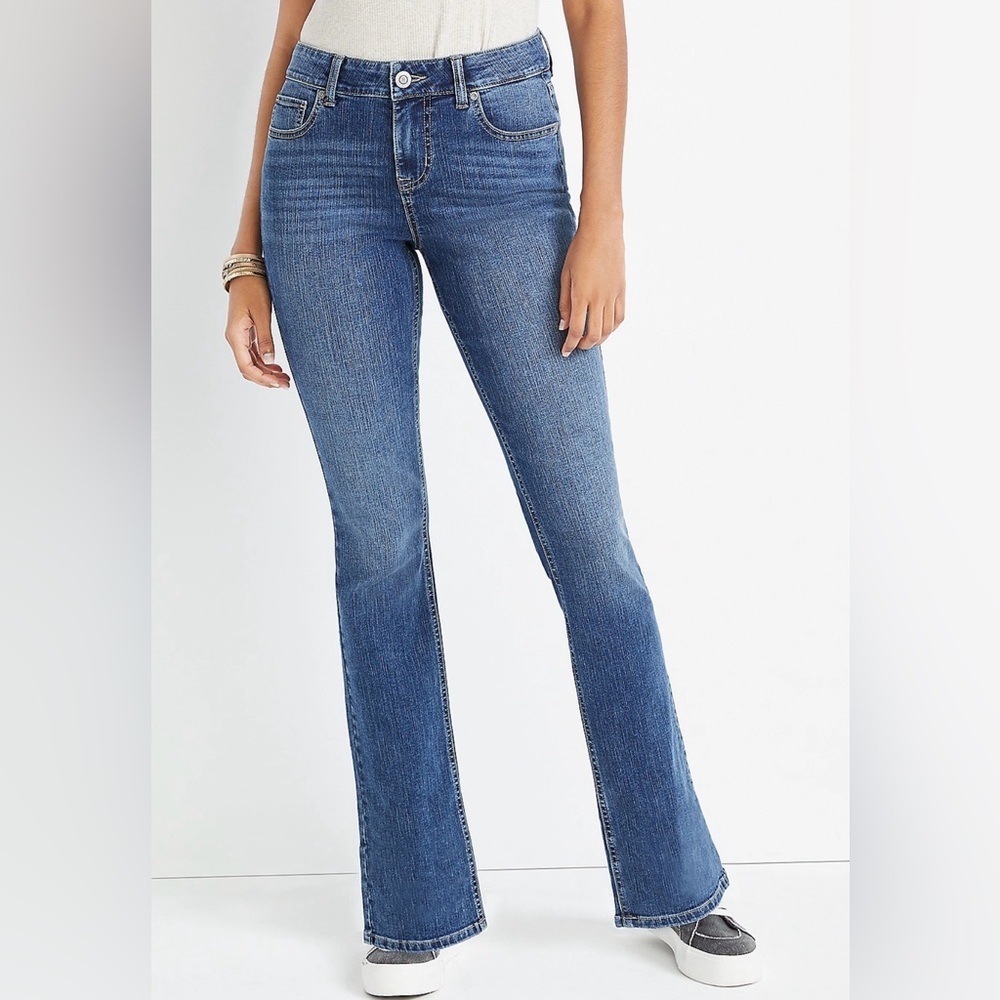 M Jeans By Maurices Classic Slim Boot Mid Rise Jeans With Sandblast Wash Size 10